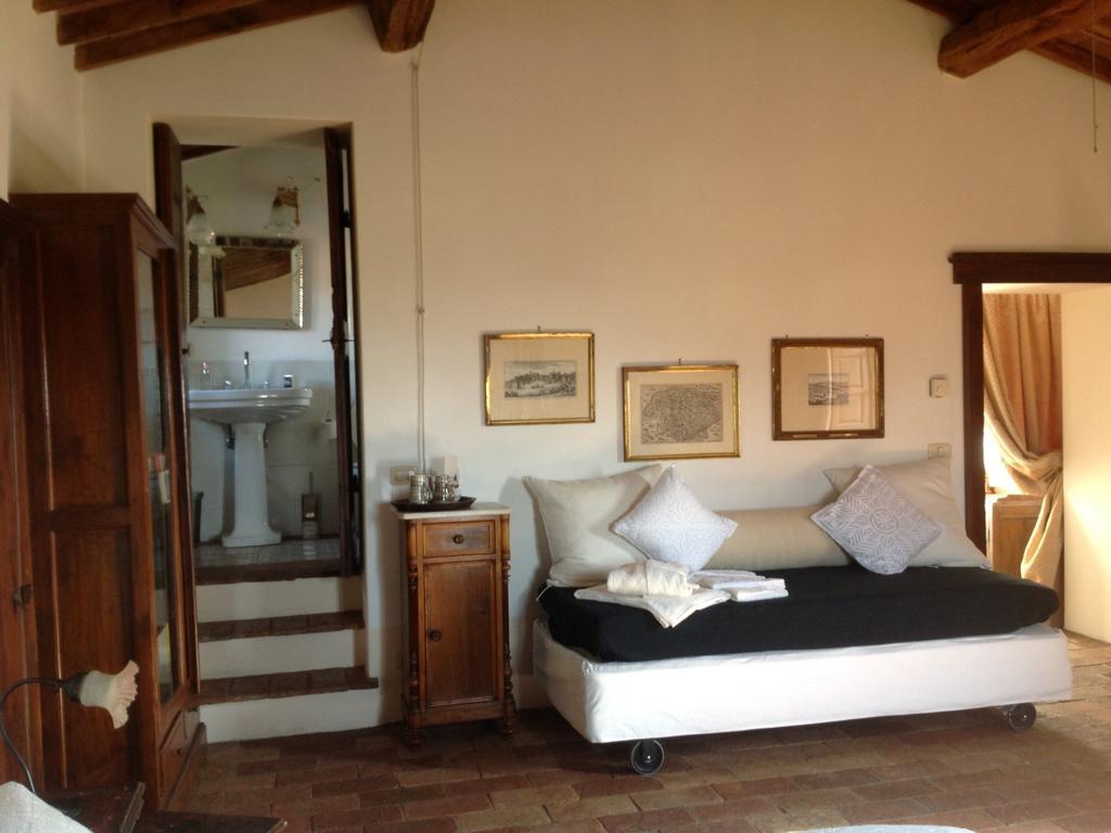 Poggioba Bed & Breakfast Sovana Room photo